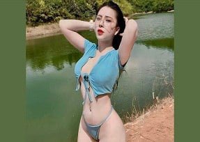 พ่อแม่ของพี่ชายของเขาไม่ได้อยู่บ้านดังนั้นพี่สาวของเขาจึงถูกพ่อแม่ของเธอถูกบดขยี้