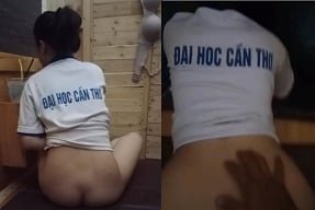 ความรู้สึกที่รุนแรงของ NGOC Phuong
