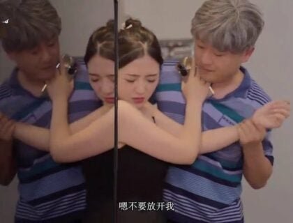 Fuck Big Tits ในรถระหว่างการเดินทางของพ่อเลี้ยงของฉัน