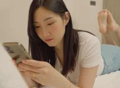 เพื่อนเก่าของฉันที่มักจะมาเล่นที่บ้านมีประสบการณ์เมื่อฉันมีทริปใหม่