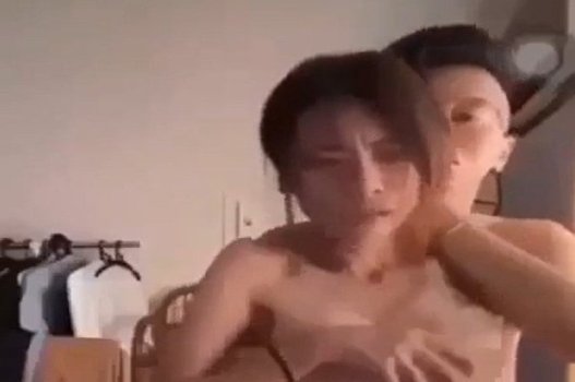 ชายหนุ่มที่มีความปรารถนาและเพื่อนที่ดีที่สุด